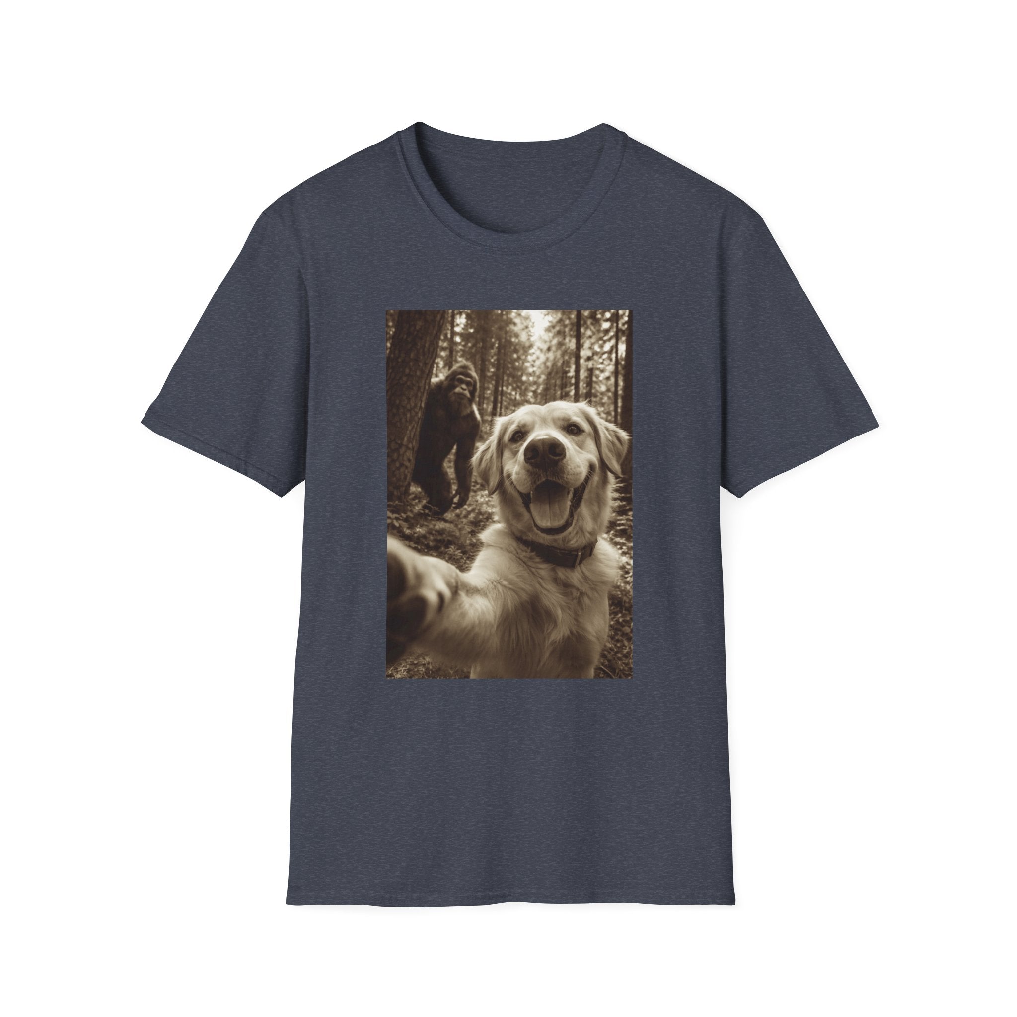 Bigfoot Photobomb Dog Selfie T-Shirt